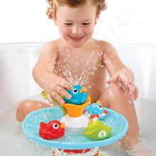 Load image into Gallery viewer, Yookidoo Baby Bath Toy Magical Duck Race