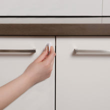 Load image into Gallery viewer, Dreambaby Easy Open & Close Adhesive Mag Locks - 2 Locks, 1 Key - White