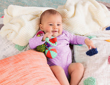 Load image into Gallery viewer, B. Toys Sounds So Squeezy Rattle Balls