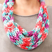 Load image into Gallery viewer, Craftabelle – Finger Knit Creation Kit – Beginner Knitting Kit
